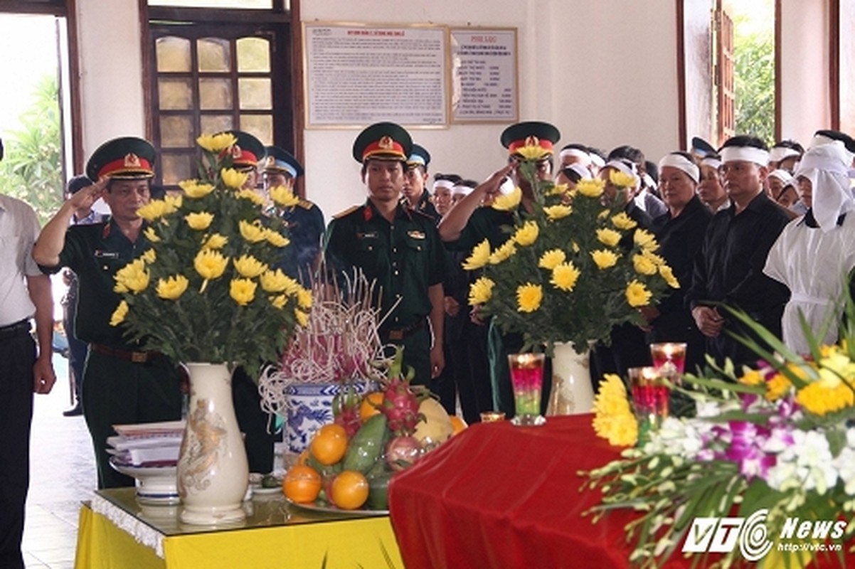 Nghen ngao le vieng Dai ta phi cong Tran Quang Khai tai Nghe An-Hinh-3